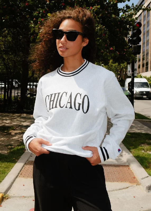 hoodie with oversized sleeves -Chicago Champion Striped Rib Crewneck - Black