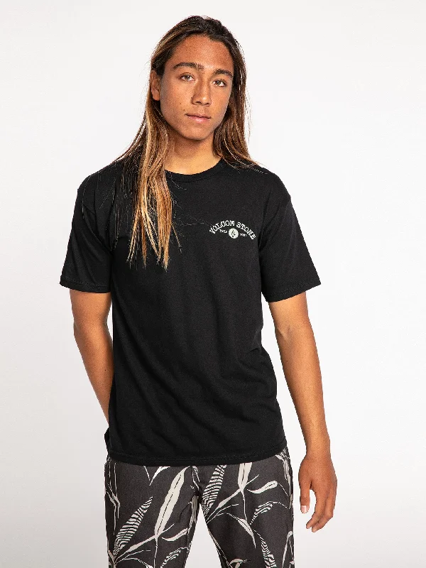 summer-ready short sleeve t-shirt -Darcher Short Sleeve Tee - Black