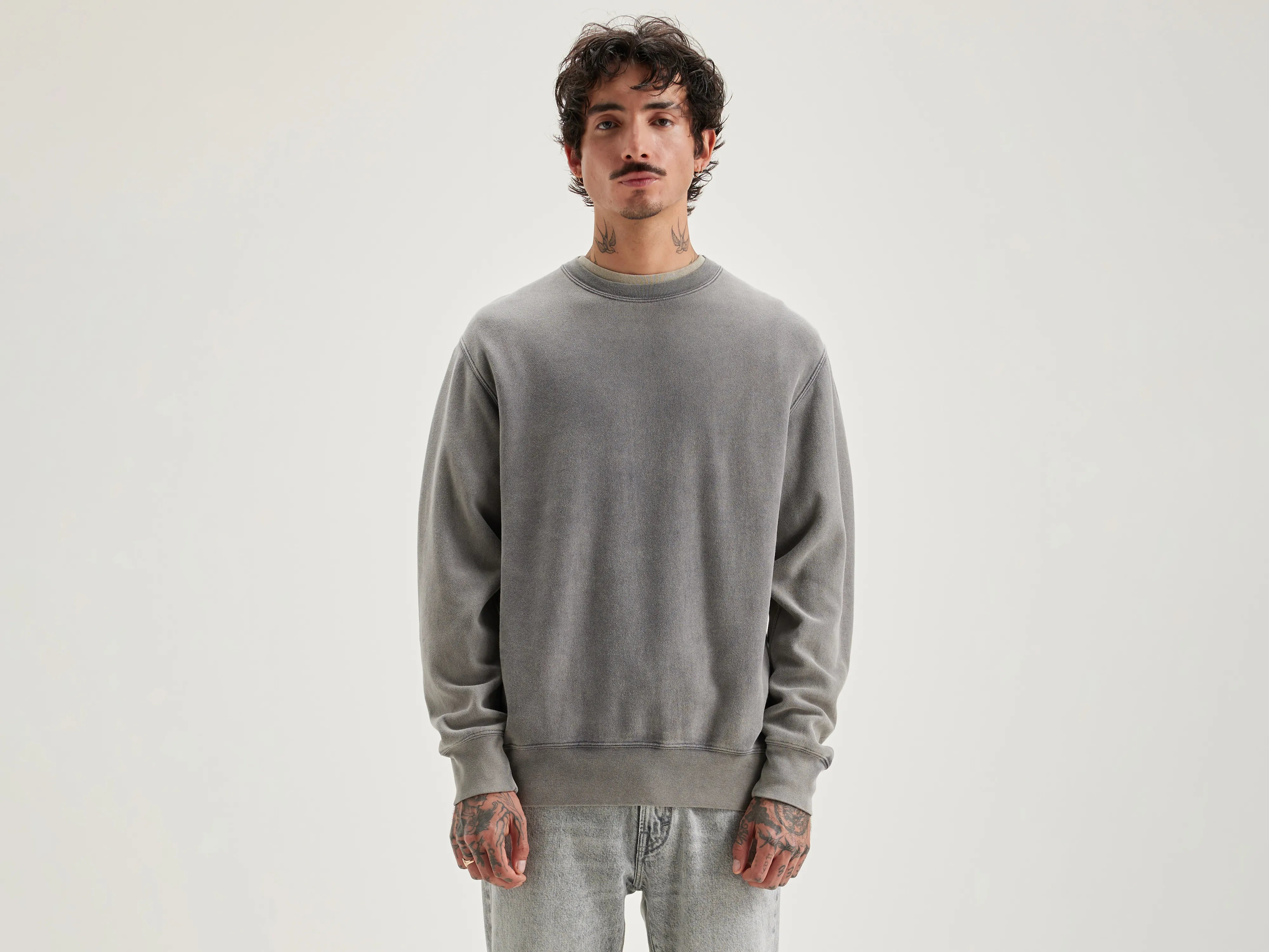 hoodie with minimal stitching -Flake crew-neck sweatshirt (242 / M / DEEP GREY)