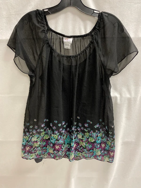 short sleeve shirts with fun prints -Maternity Top Short Sleeve By Motherhood  Size: M