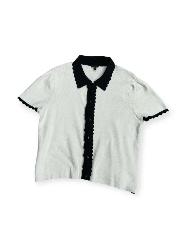 casual short sleeve shirt for outdoor activities -Top Short Sleeve By Express In Black & White, Size: M