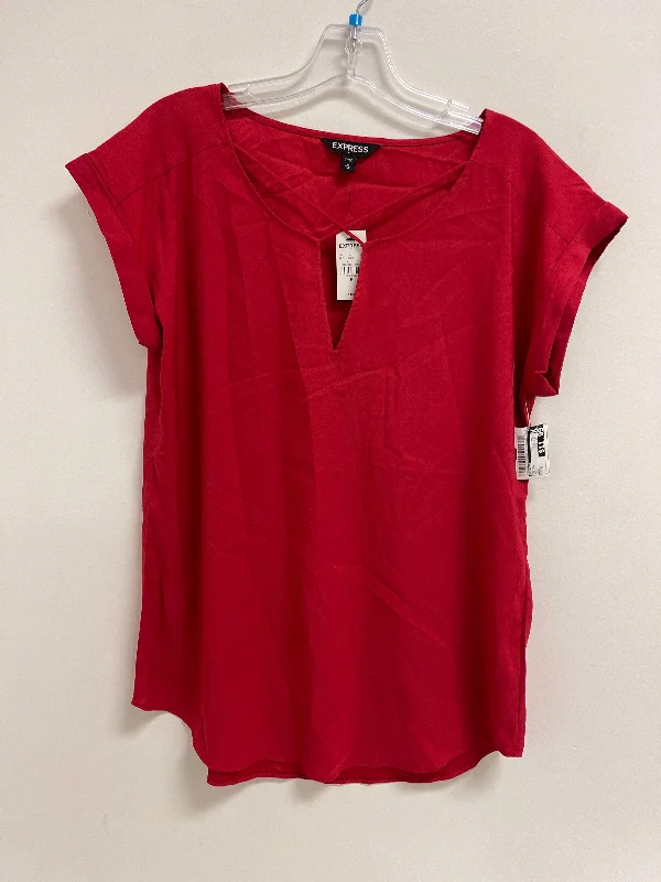 casual short sleeve t-shirt for all seasons -Top Short Sleeve By Express In Red, Size: M