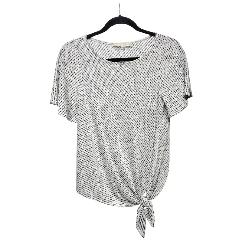 plain white short sleeve t-shirt -Top Short Sleeve By Loft In Black & White, Size: Xs