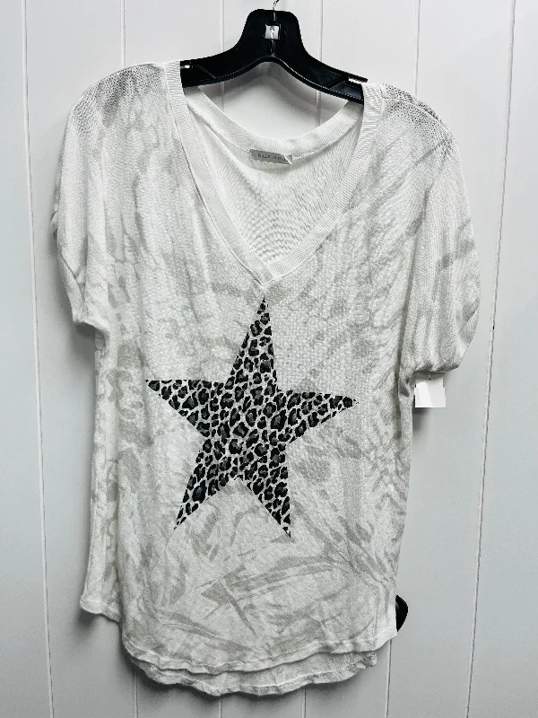 cool print short sleeve t-shirt for men -Top Short Sleeve By MADE IN ITALY In Grey & White, Size: S