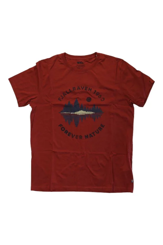 casual shirt with relaxed fit -Fjallraven Men's Forest Mirror T-Shirt