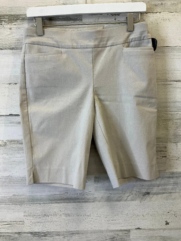 stretchy denim jeans for women -Tan Shorts Chicos, Size 2